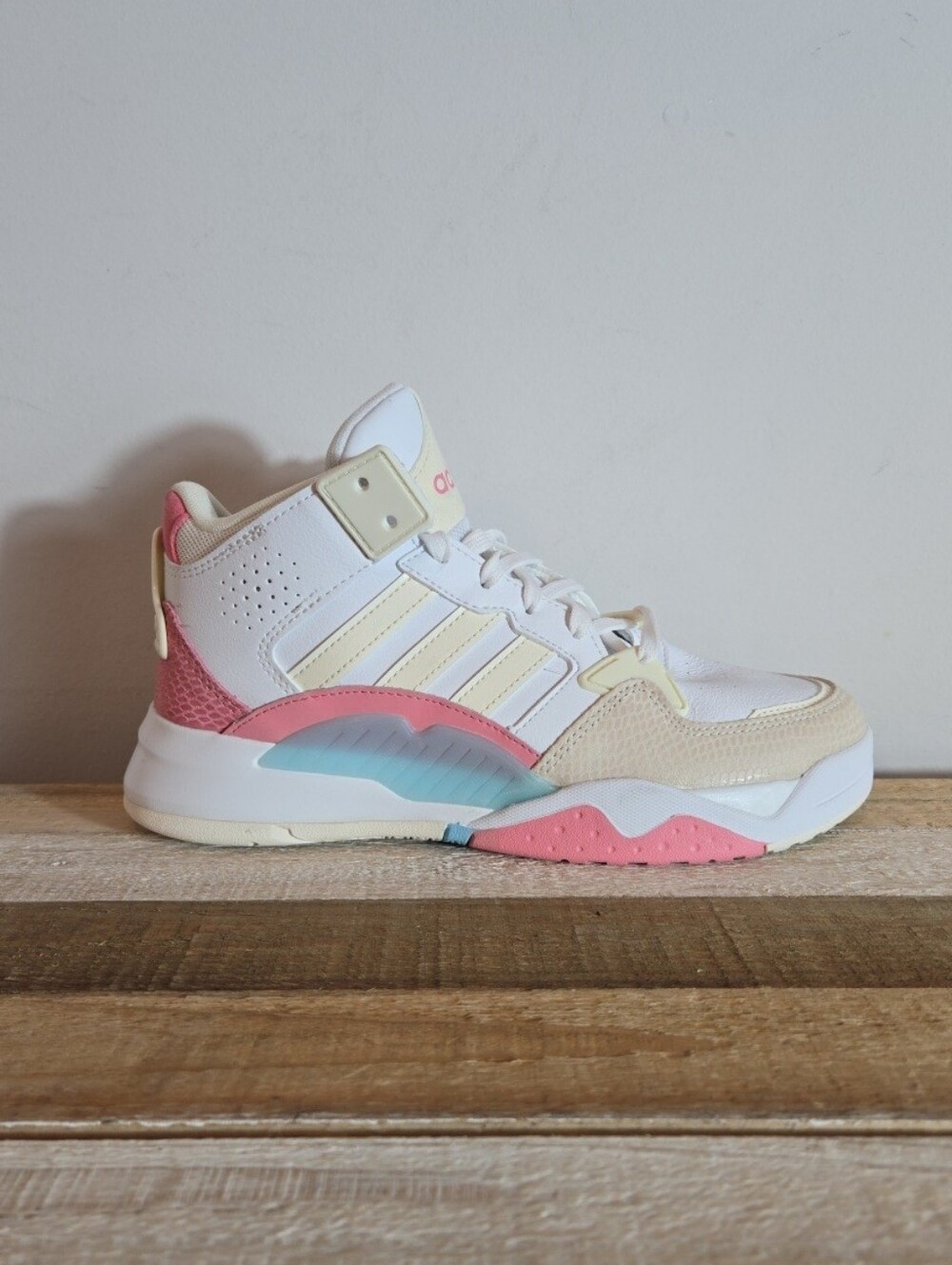 Adidas Neo 5TH Quarter White Cream Pink Light Blue FY6051 Women's 6.5